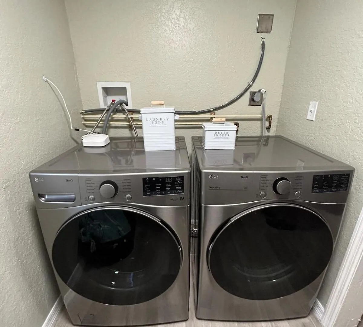 Stay Near The Beach In This Pet-Friendly Private Home 拉哥 度假居