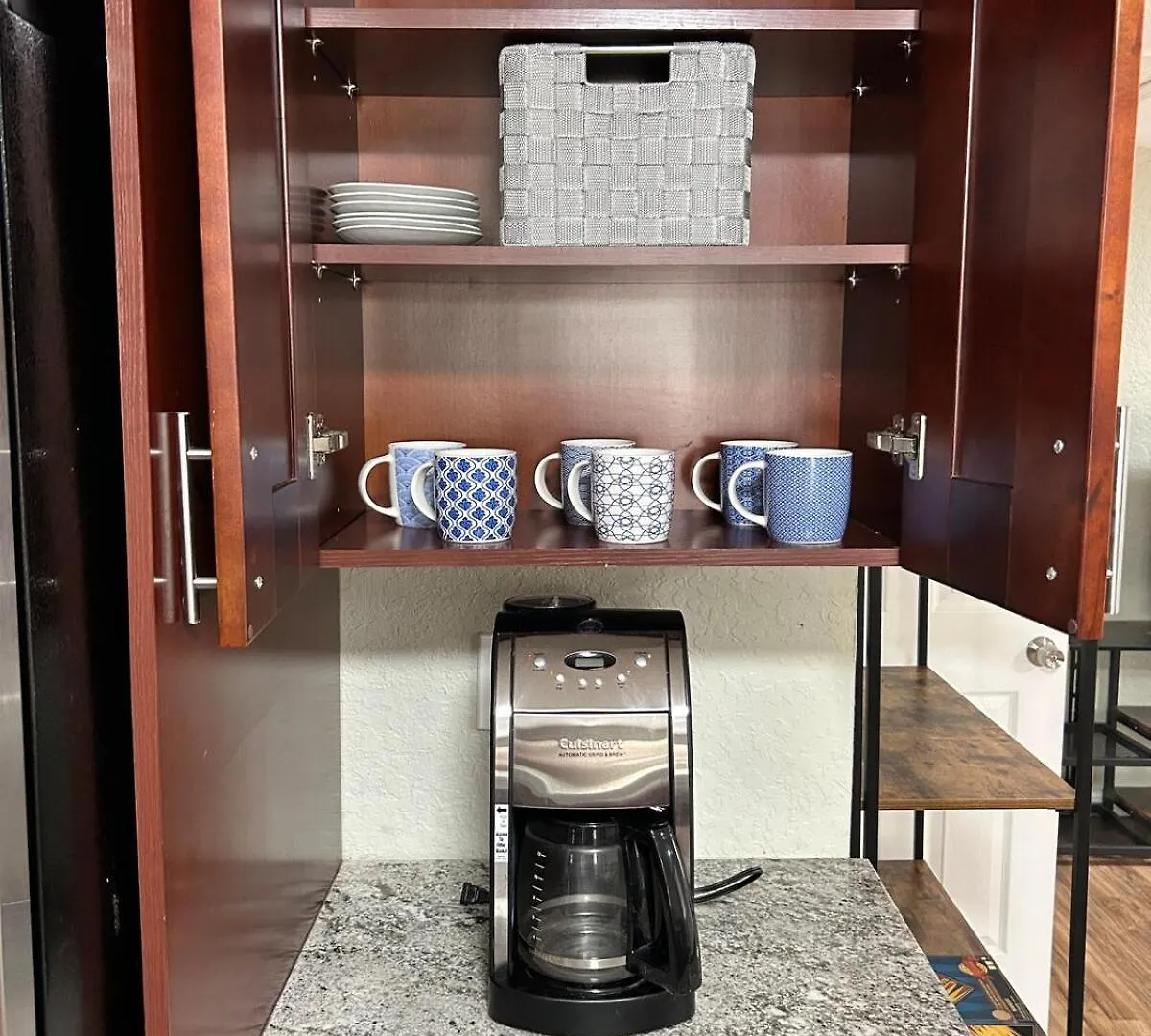Stay Near The Beach In This Pet-Friendly Private Home 拉哥 美国