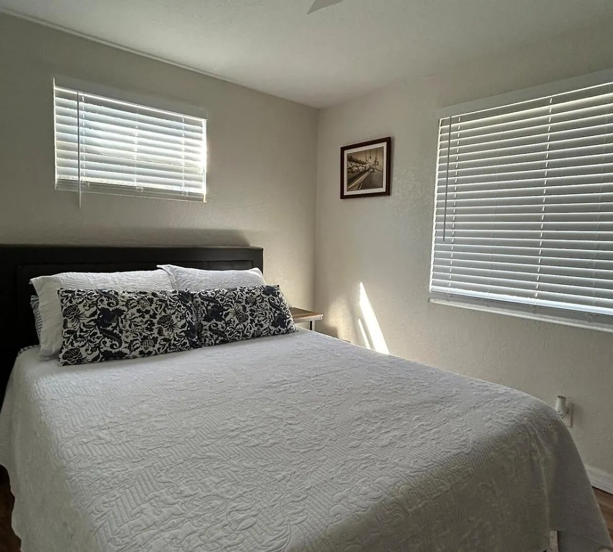Stay Near The Beach In This Pet-Friendly Private Home 拉哥